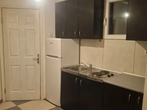 Izdavanje, jednosoban stan, 47m², Momišići, Podgorica - image 3