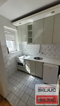 Izdavanje, jednosoban stan, 26m², Bulevar Oslobodjenja, Novi Sad Sve Podlokacije - image 6