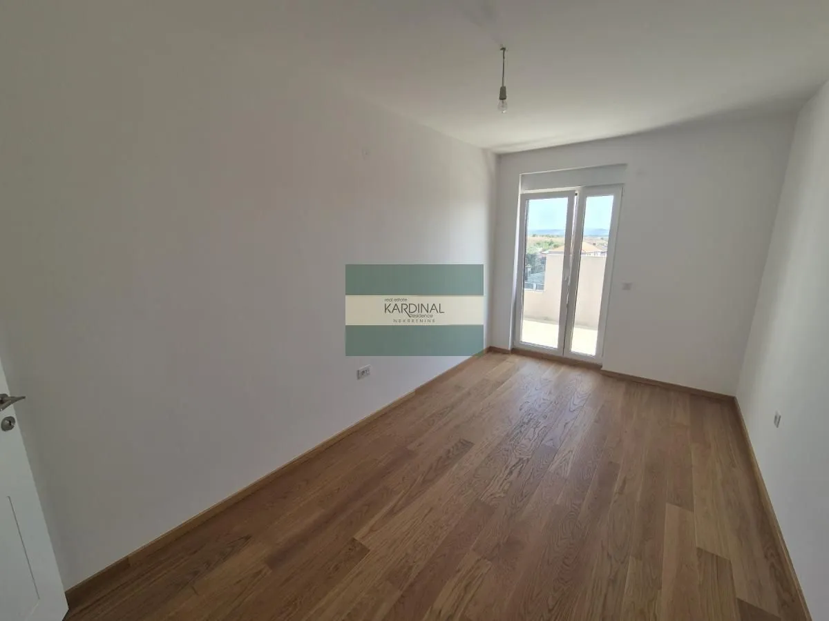 Prodaja, trosoban stan, 69m², Sarina Medja, Jagodina