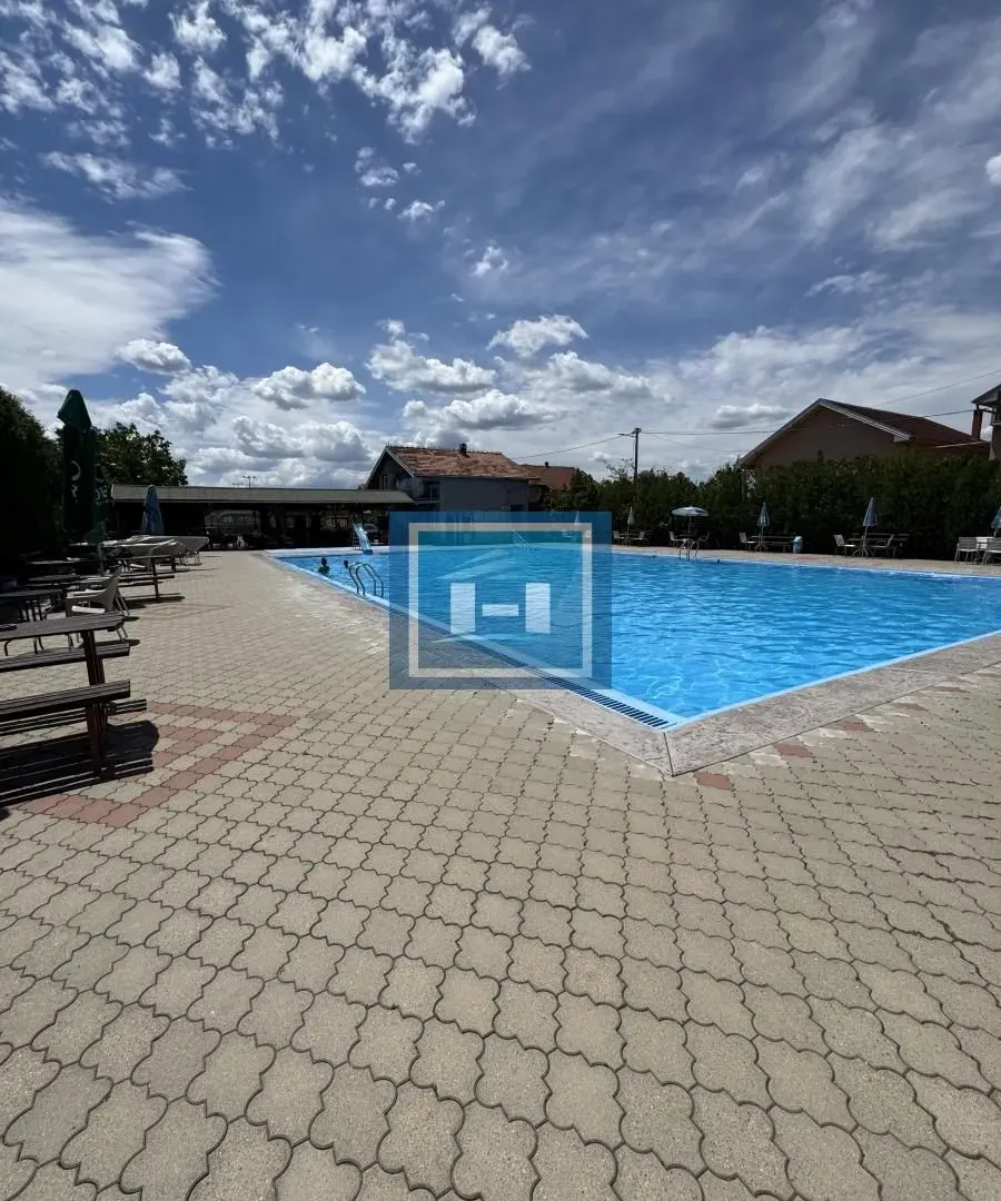 Sale, office space, 69m², Ražanj, Srbija