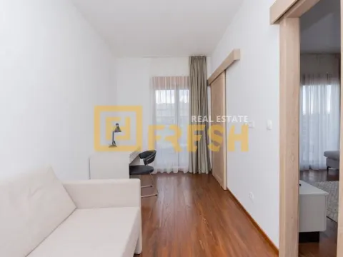 Izdavanje, trosoban stan, 90m², Master Kvart, Podgorica - image 22