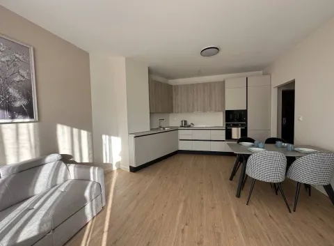 Rent, two bedroom apartment, 68m², Bečići, Budva - image 5