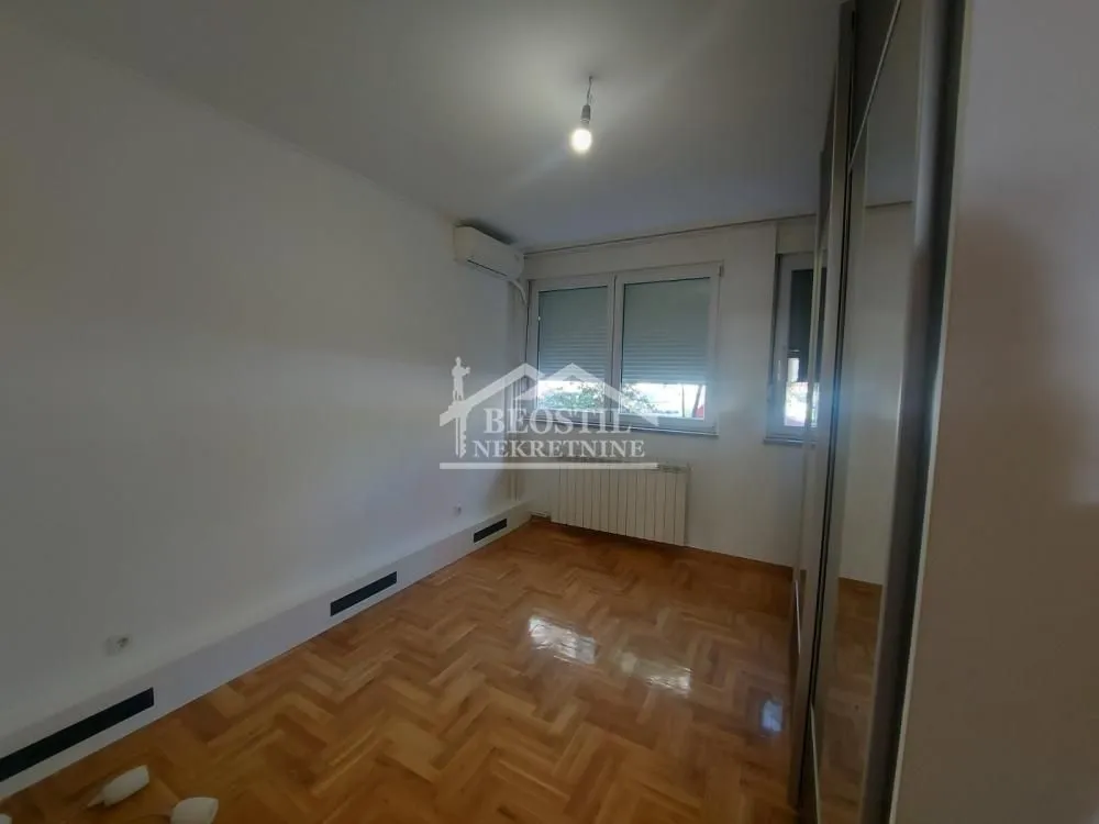 Rent, three bedroom apartment, 65m², Novi Beograd Blok 21, Novi Beograd Sve Podlokacije