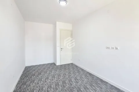 Rent, two bedroom apartment, 84m², Podgorica, Crna Gora - image 16
