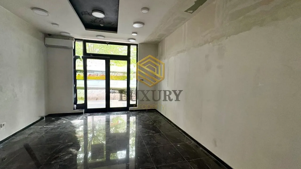 Rent, office space, 33m², City Kvart, Podgorica