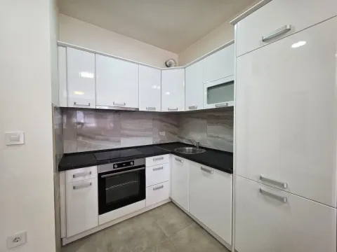Rent, one bedroom apartment, 47m², Stari Aerodrom, Podgorica - image 5
