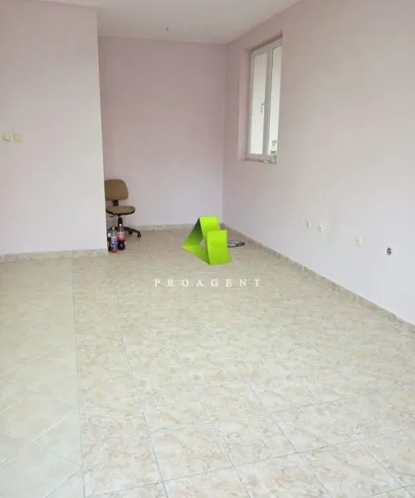 Sale, office space, 31m², Pantelej, Niš