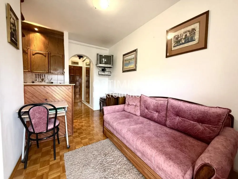 Izdavanje, jednosoban stan, 26m², Novi Beograd Sve Podlokacije, Beograd