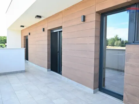 Prodaja, kuća, 360m², Petrovaradin, Novi Sad - image 31