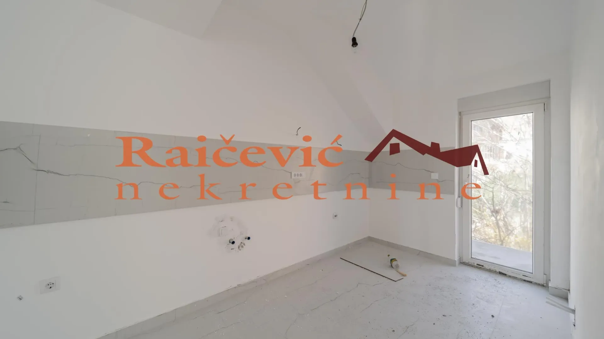 Prodaja, trosoban stan, 80m², Grocka, Beograd