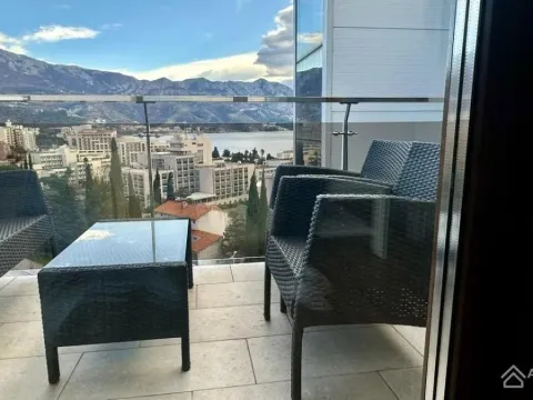 Sale, one bedroom apartment, 53m², Bečići, Budva