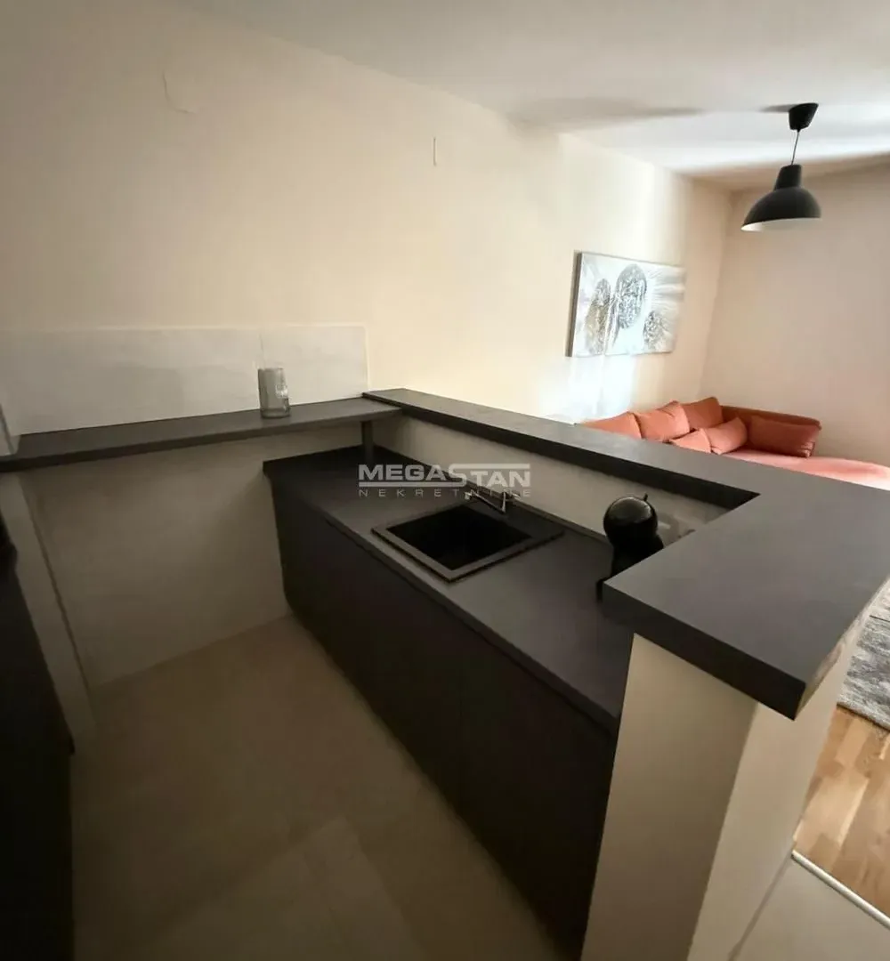 Prodaja, dvosoban stan, 70m², Savski Venac, Beograd