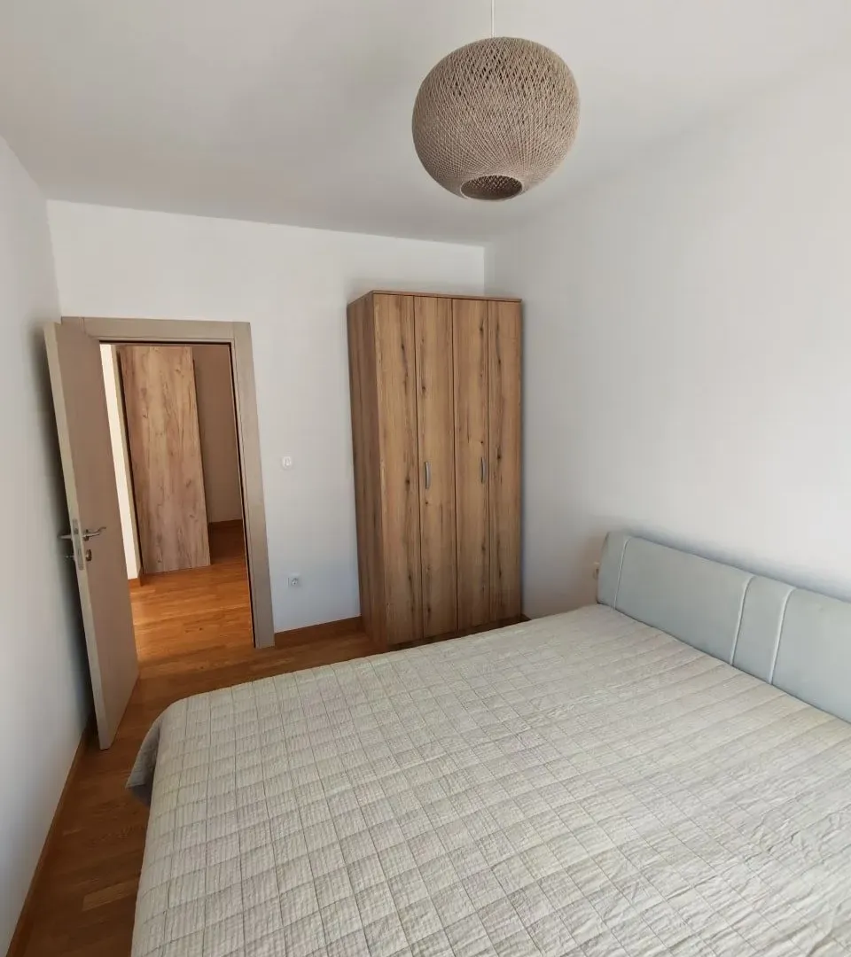 Rent, one bedroom apartment, 48m², Bijeli Do, Budva