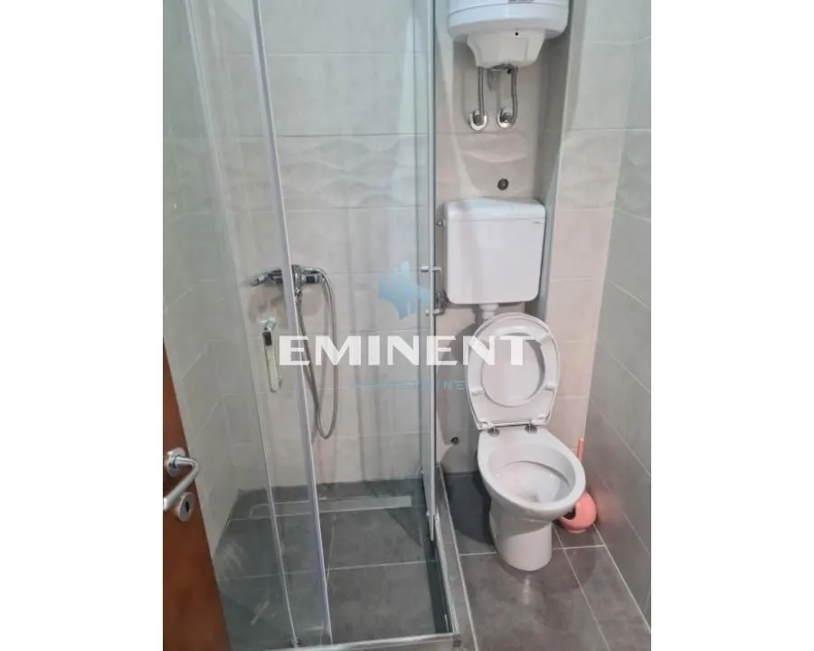 Izdavanje, kuća, 221m², Stari Grad, Beograd