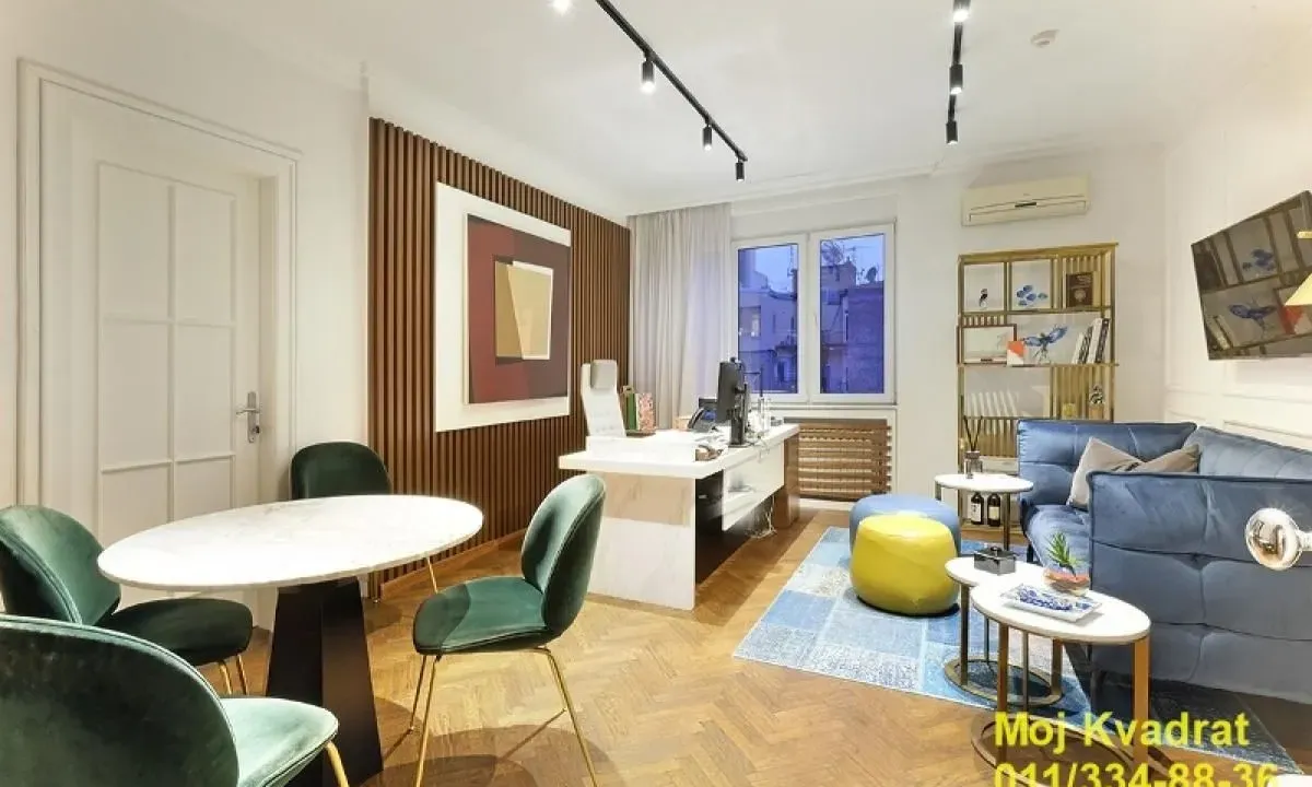 Izdavanje, poslovni prostor, 240m², Stari Grad, Beograd