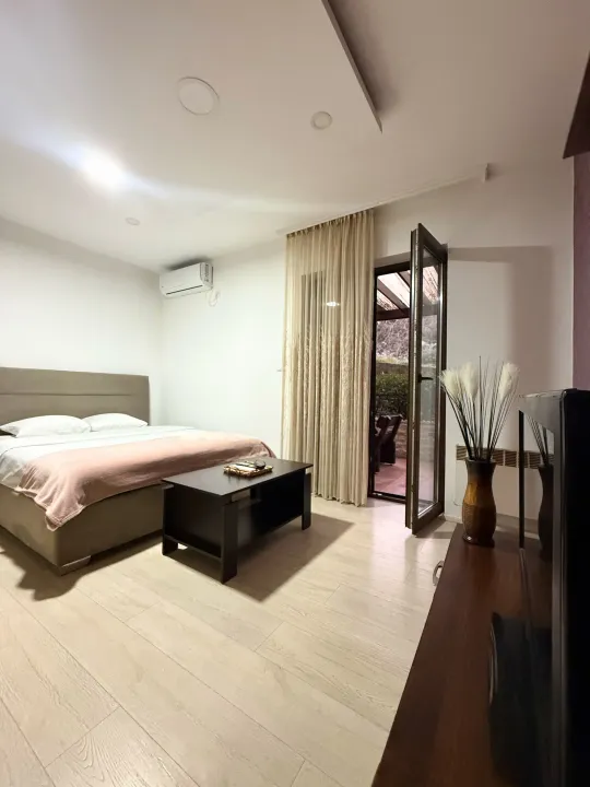 Stan-na-dan, garsonjera, 31m², Malo Brdo, Podgorica