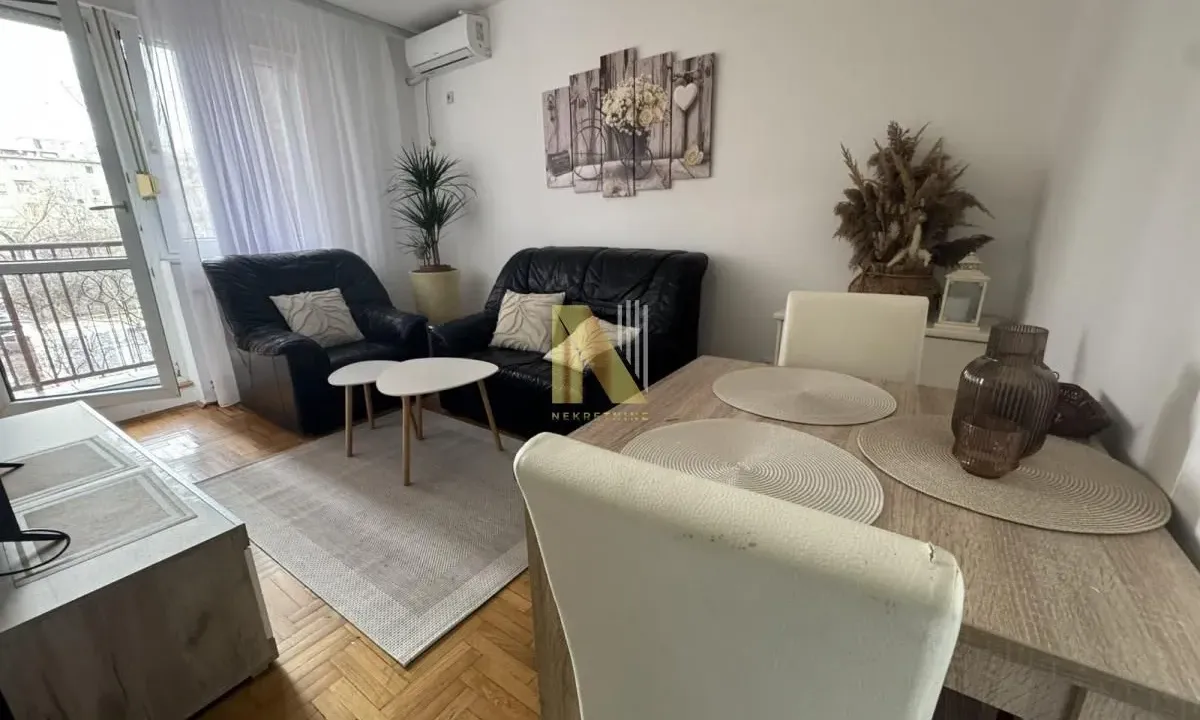 Izdavanje, jednosoban stan, 39m², Bulevar Oslobodjenja, Novi Sad Sve Podlokacije