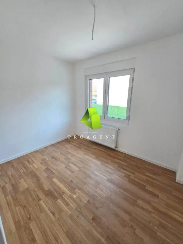 Prodaja, dvosoban stan, 48m², Pantelej, Niš
