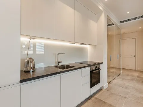 Prodaja, stan, 37m², Luštica Bay, Tivat - image 11