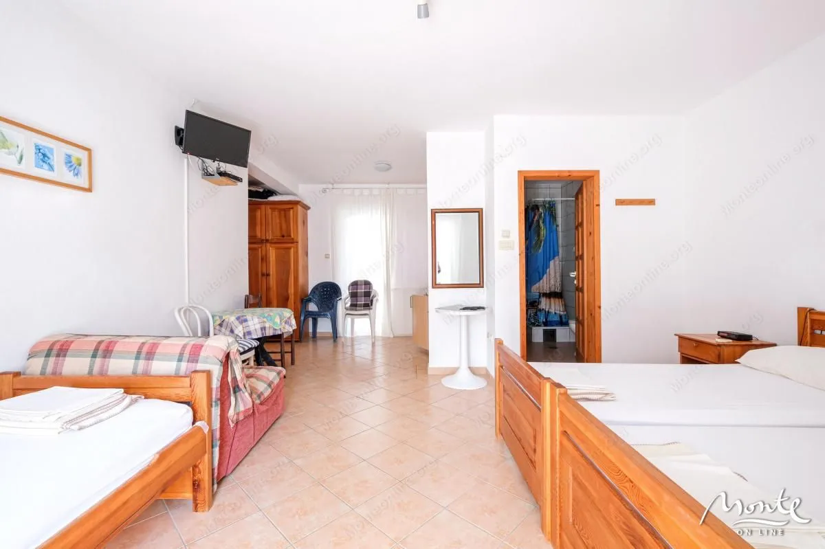 Sale, house, 195m², Bečići, Budva