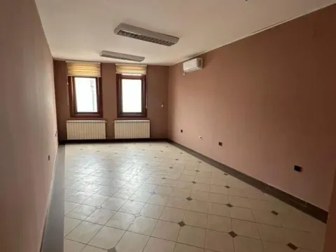 Rent, office space, 27m², Centar, Kragujevac - image 3
