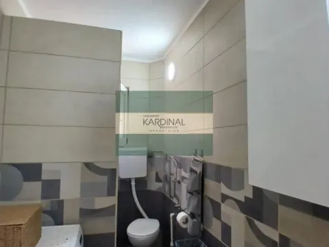 Prodaja, kuća, 226m², Tavrića obori, Jagodina - image 24