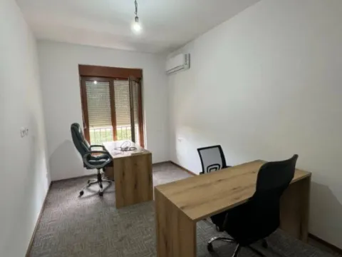 Izdavanje, dvosoban stan, 70m², Master Kvart, Podgorica - image 6