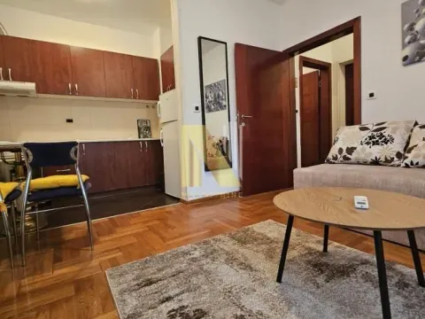 Izdavanje, garsonjera, 26m², Bulevar Oslobodjenja, Novi Sad Sve Podlokacije - image 6
