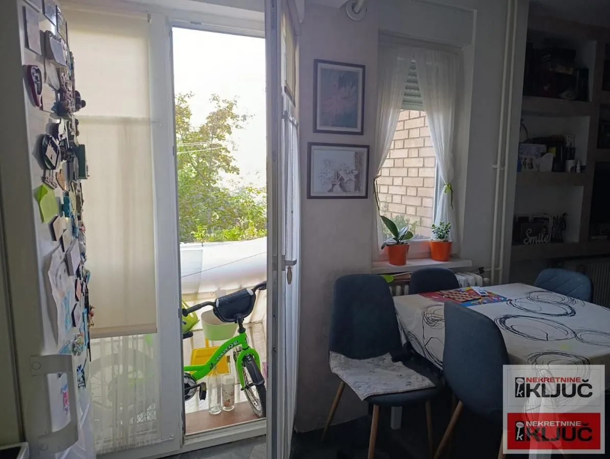 Prodaja, dvosoban stan, 50m², Avijatičarsko naselje, Novi Sad Sve Podlokacije