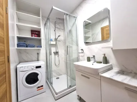 Rent, one bedroom apartment, 47m², New City, Podgorica - image 10