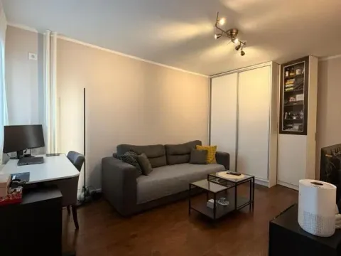 Stan in Zemun Sve Podlokacije