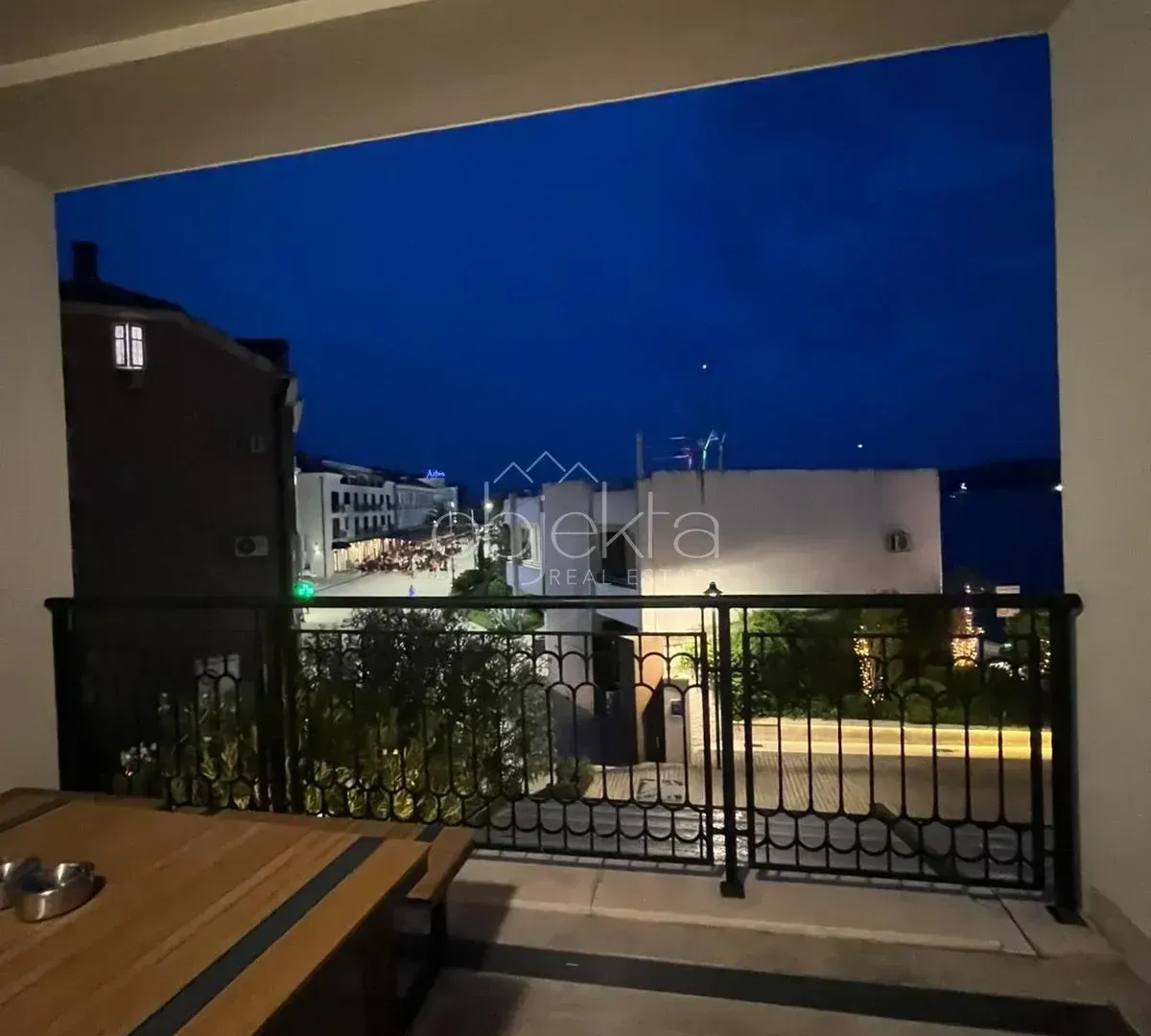 Prodaja, stan, 107m², Tivat, Crna Gora