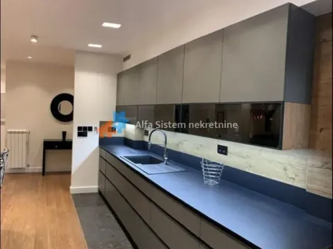 Rent, three bedroom apartment, 91m², Skadarlija, Beograd - image 10
