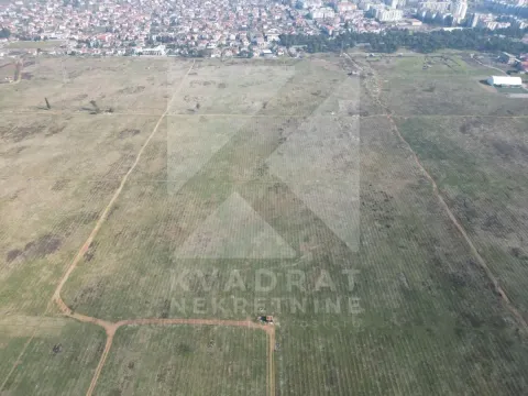 Sale, land lot, 583m², Sadine, Podgorica - image 7