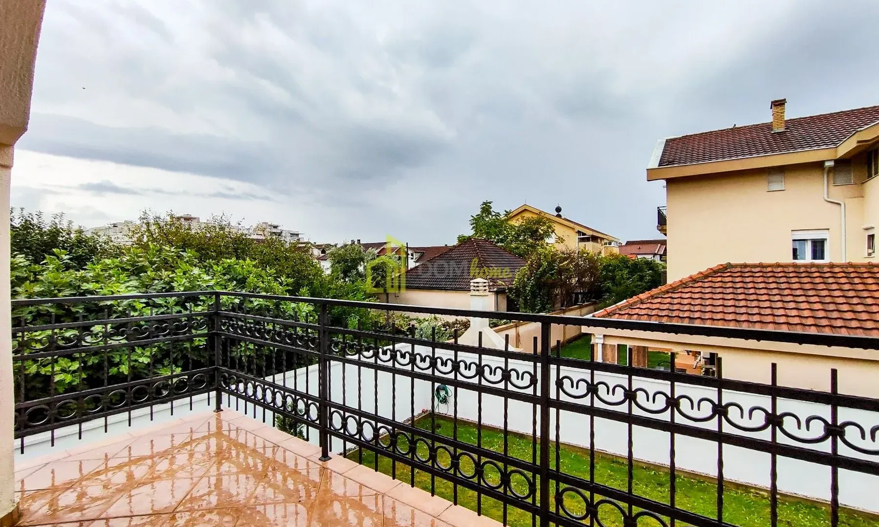Sale, house, 340m², Tološi, Podgorica
