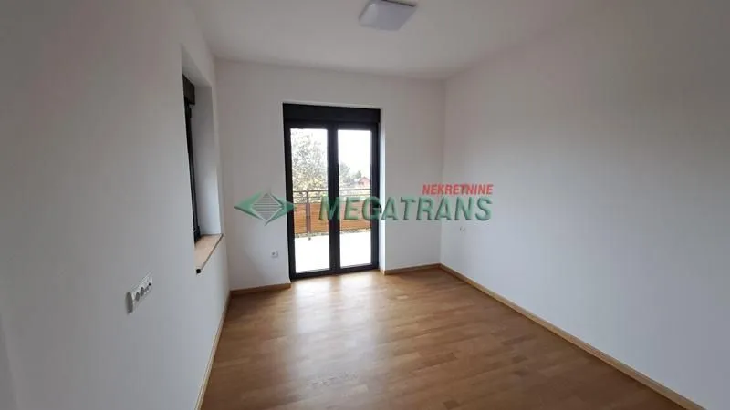 Rent, house, 247m², Petrovaradin, Novi Sad