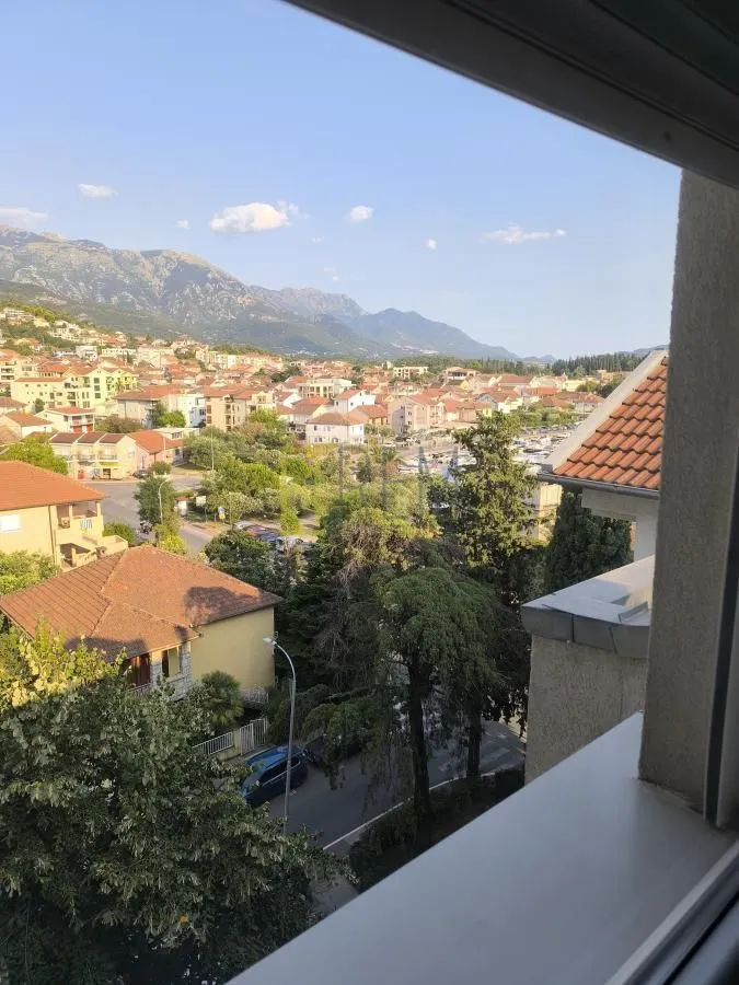 Prodaja, dvosoban stan, 78m², Tivat, Crna Gora