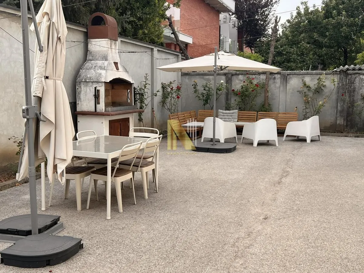 Rent, office space, 1000m², Adamovićevo Naselje, Novi Sad Sve Podlokacije