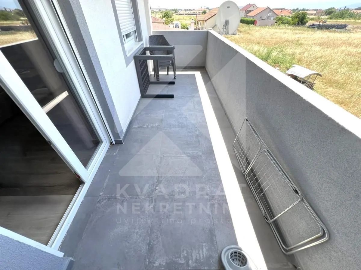 Izdavanje, dvosoban stan, 70m², Donja Gorica, Podgorica