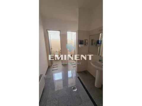 Izdavanje, poslovni prostor, 650m², Nova Pazova, Stara Pazova - image 13