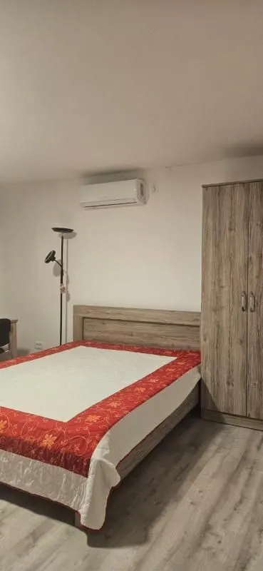 Izdavanje, kuća, 28m², Šušanj, Bar