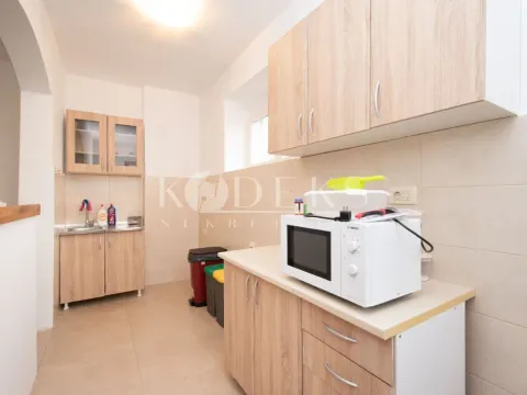 Izdavanje, dvosoban stan, 92m², Gorica C, Podgorica - image 8