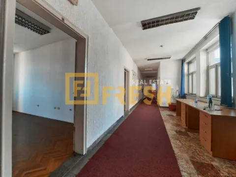 Rent, office space, 345m², Centar, Podgorica - image 28