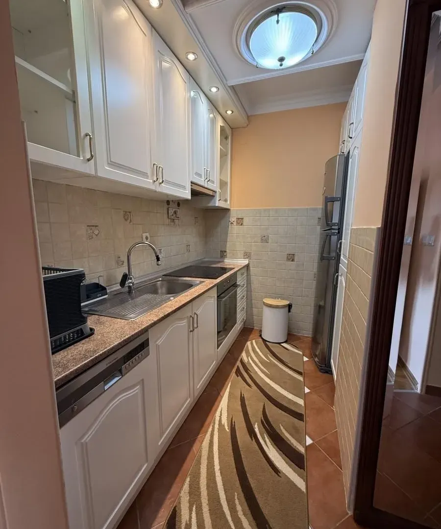 Izdavanje, četvorosoban stan, 75m², Vukov Spomenik, Zvezdara Sve Podlokacije