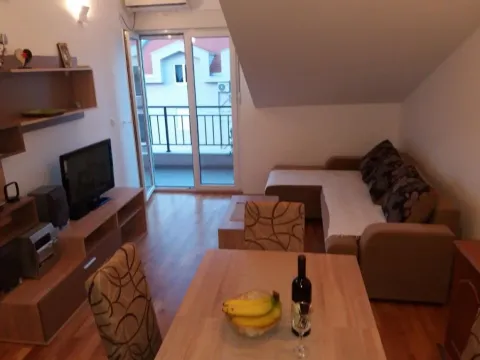 Sale, one bedroom apartment, 40m², Radovići, Tivat - image 2