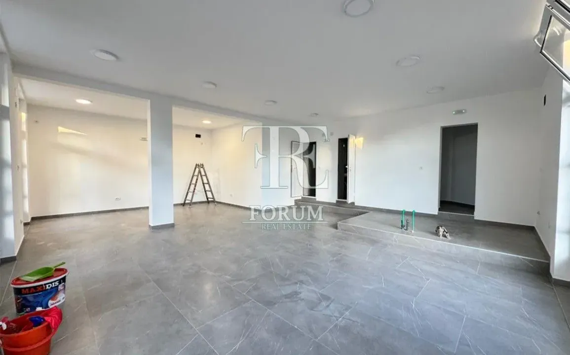 Rent, office space, 100m², Karaburško Polje, Podgorica