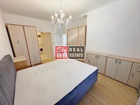 Izdavanje, četvorosoban stan, 130m², Senjak, Beograd - image 4