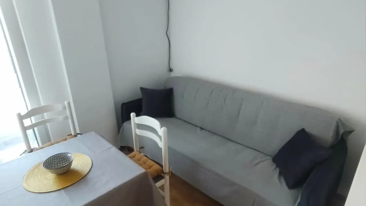 Izdavanje, jednosoban stan, 30m², Đenovići, Herceg Novi