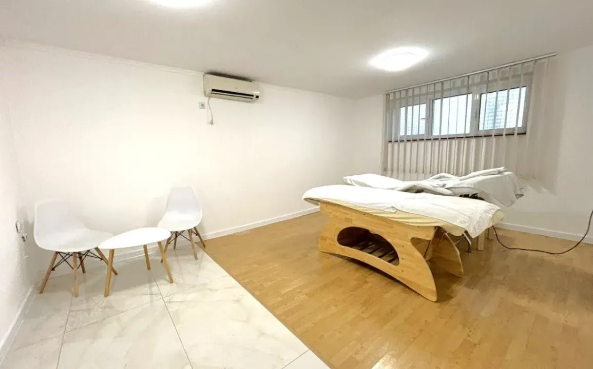 Izdavanje, poslovni prostor, 40m², Preko Morače, Podgorica
