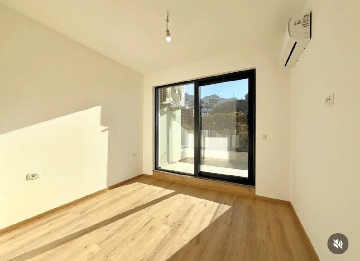 Sale, two bedroom apartment, 114m², Kamenovo, Budva